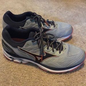 Mizuno Wave Running shoes